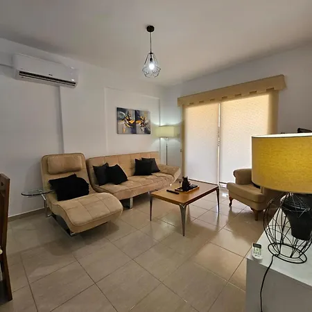 Cosea Living Elegant 2 Bedroom Ground Floor At Sirena Olympia 32 Apartamento *